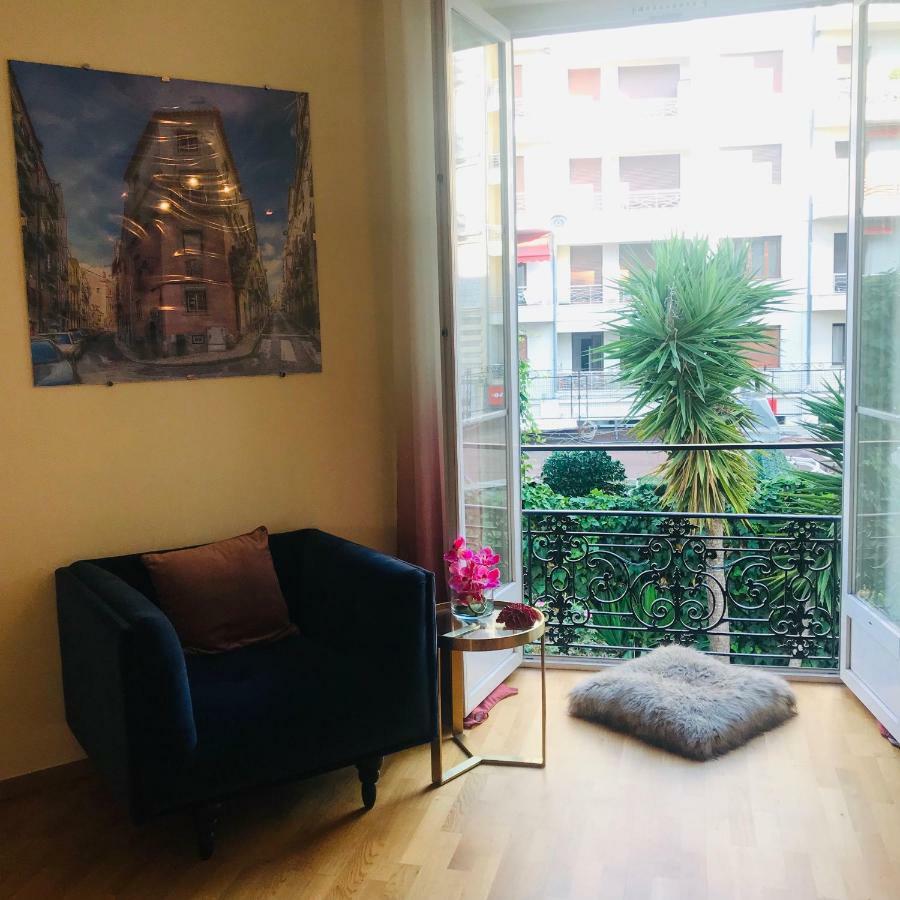 Roses & Ivy, Rue Du Congres Appartamento *